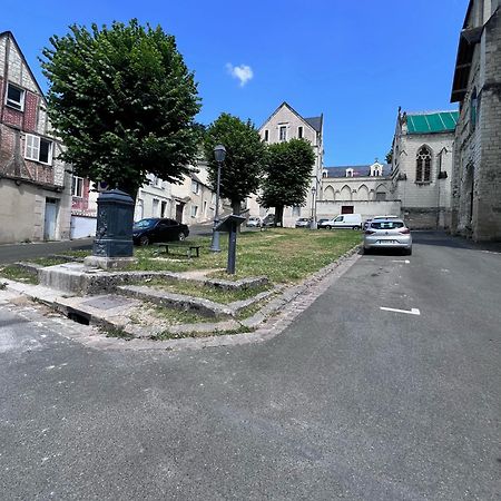 Le Badebec, Appt Dans Maison Typique Avec Jardin Prive Chinon Exterior foto