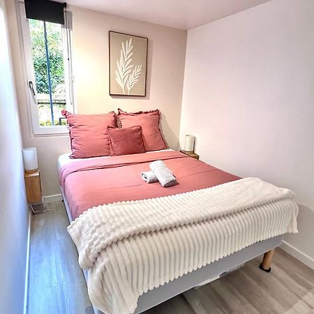 Le Badebec, Appt Dans Maison Typique Avec Jardin Prive Chinon Exterior foto